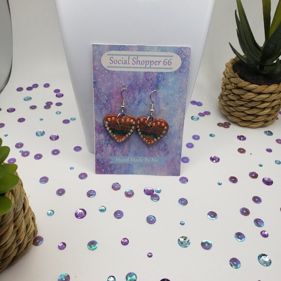 Made Hand Beaded Heart Earrings - Picture 3 of 3